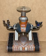 Lost In Space BATTLE RAVAGED ROBOT Action Figure Trendmasters 1997