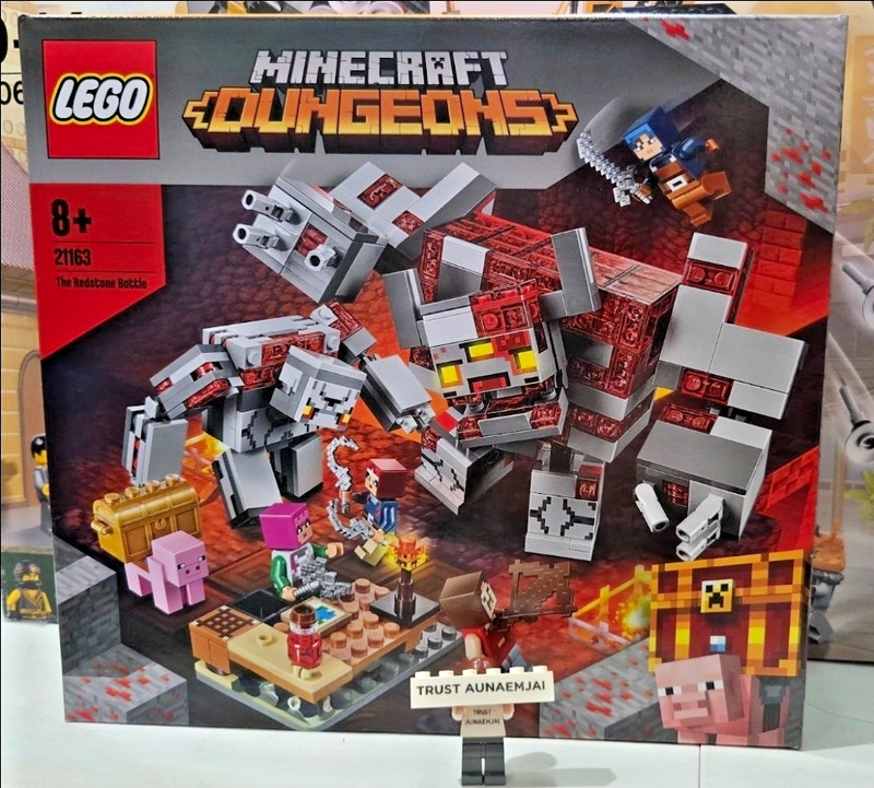 LEGO Minecraft: The Redstone Battle (21163)