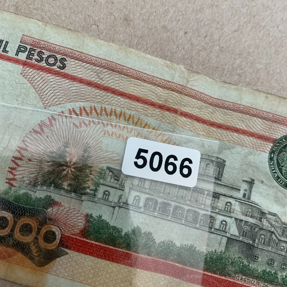 Raro Billete México 1983 5000 Pesos Cadetes Héroes Moneda Mexicana Foto 4 de 4