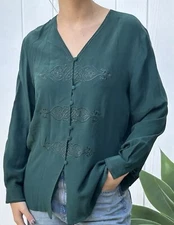 Tess Sz 8 100% silk top blouse Asian Buttons Citron Vibes Forest Green