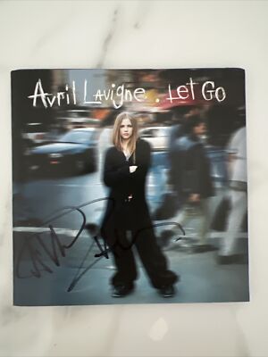 Avril Lavigne Auto Signed Let Go CD Booklet Pop Punk Sk8er Boi