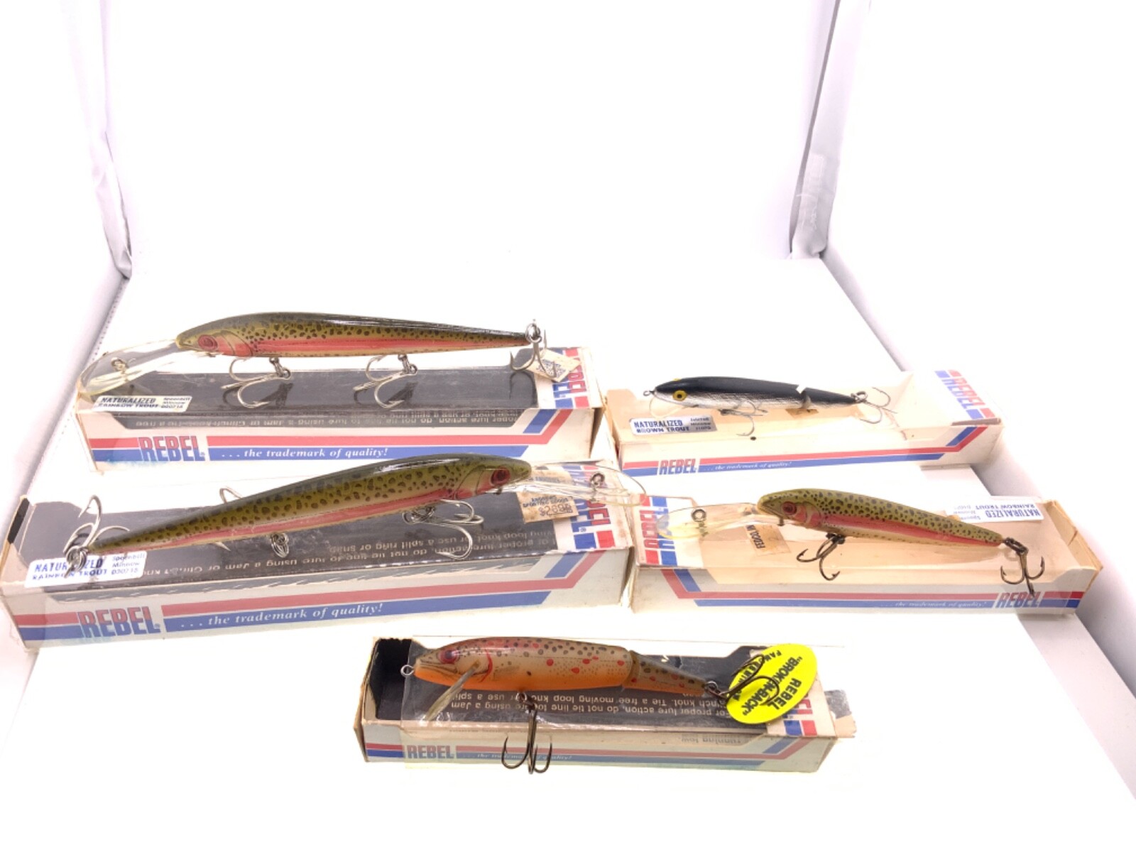 5 Rebel Lures Minnows Rainbow Trout Brown Trout Black Back Minnows in