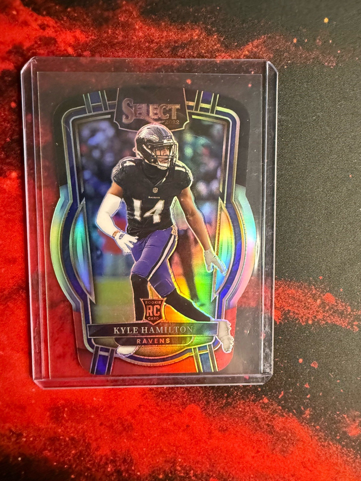 2022 Panini Select - Club Level Kyle Hamilton Black & Red Prizm Die-Cut (RC)