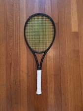 Solinco blackout 300 tennis racket grip size 1/4th order will come with gramet