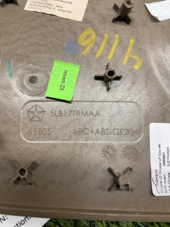 ✅ Manija de puerta interior Chrysler 200 2016 con moldura Foto 4 de 4