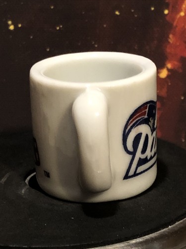 Tazas coleccionables de cerámica mini equipo de fútbol americano de la NFL New England Patriots - Imagen 2 de 6