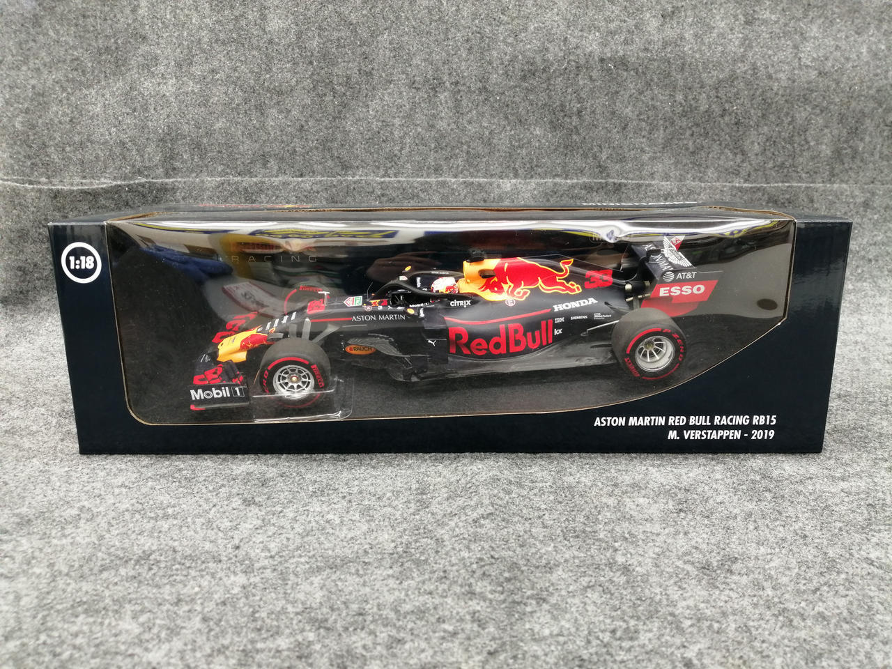 1 18 Scale Car Model Number Aston Martin Red Bull Racing Minichamps GLp50