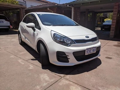 2015 Kia Rio S 6 Sp Manual 3d Hatchback Cars Vans