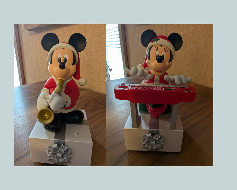 Hallmark Disney Wireless Band Mickey And Minnie