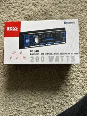 BOSS Audio 611UAB Single-DIN Multimedia Player