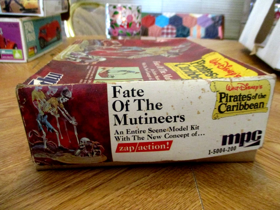 Walt Disney's Piratas del Caribe Destino de los Mutinadores Modo Kit Foto 4 de 4