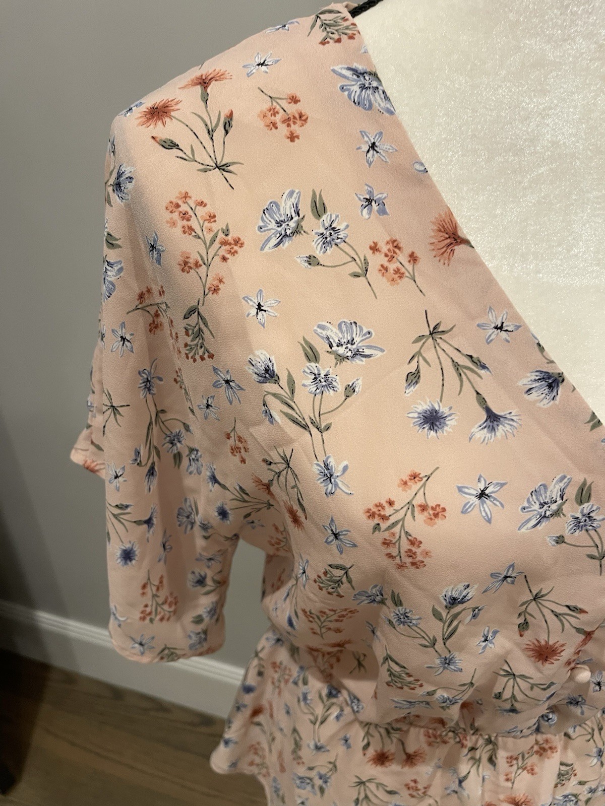 Sienna Sky Babydoll Top Blush Pink Floral Size Medium 💗