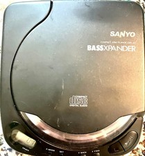 SANYO Compact Disc Player CDP-47 portable BASSXPANDER