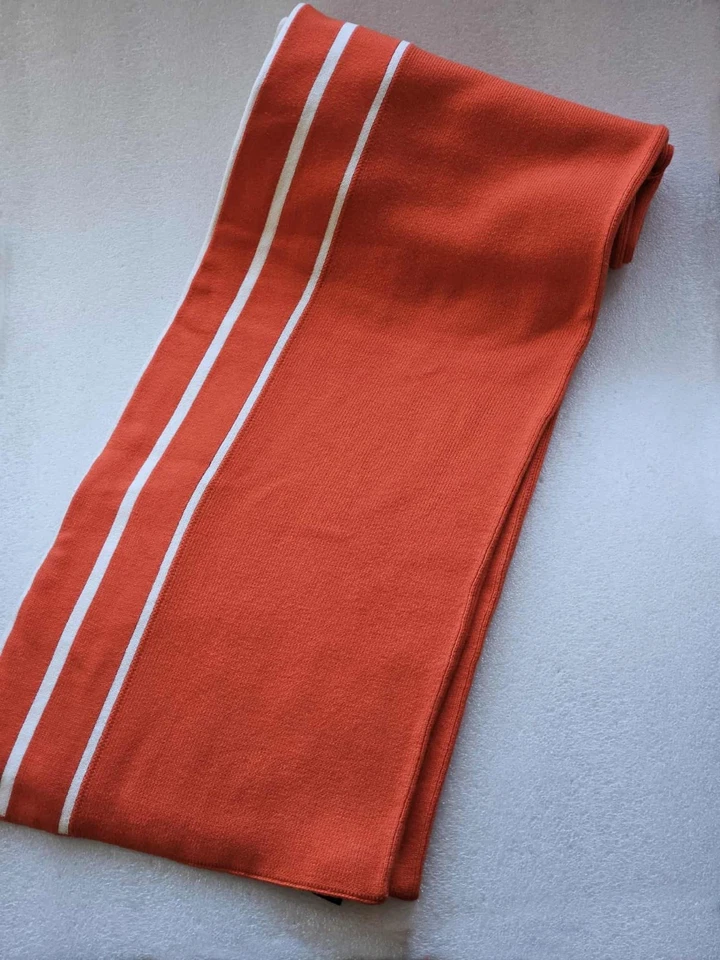 LOUIS VUITTON LVCUP Louis Vuitton Copa Logo Bufanda Algodón/Rojo Cachemira/Blanco Foto 4 de 4