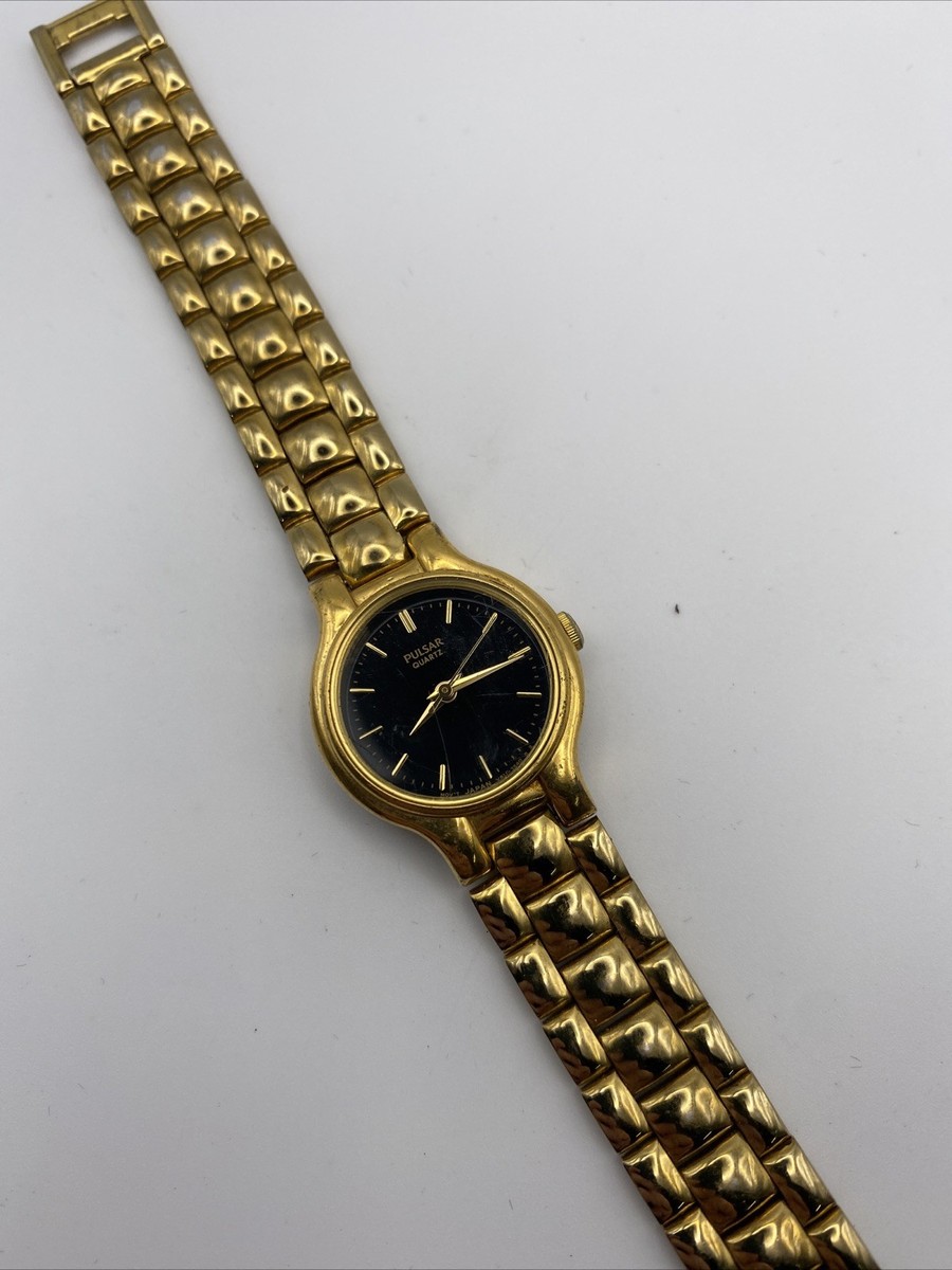 Pulsar Gold and Black Timepiece Vintage Pulsar Quartz Watch Gold & Black Rectangular Women main image 4