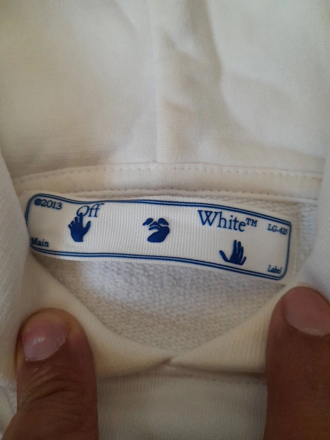 OFF WHITE Felpa con cappuccio bianca frecce effetto degradato bianco sporco pre owened taglia L. $635 00