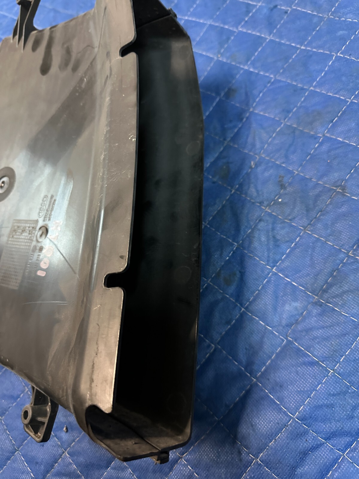 2018 AUDI R8 QUATTRO OEM REAR LEFTAIR INTAKE DUCT GUIDE 4S7 121 333