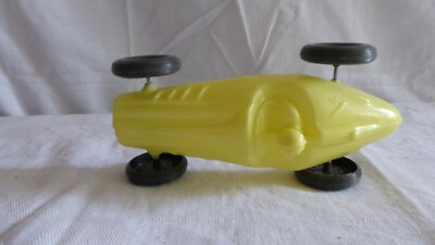 Jouet Voiture De Course En Plastique Soufflé - Jaune - 28 Cm - Vintage Années 80/90
