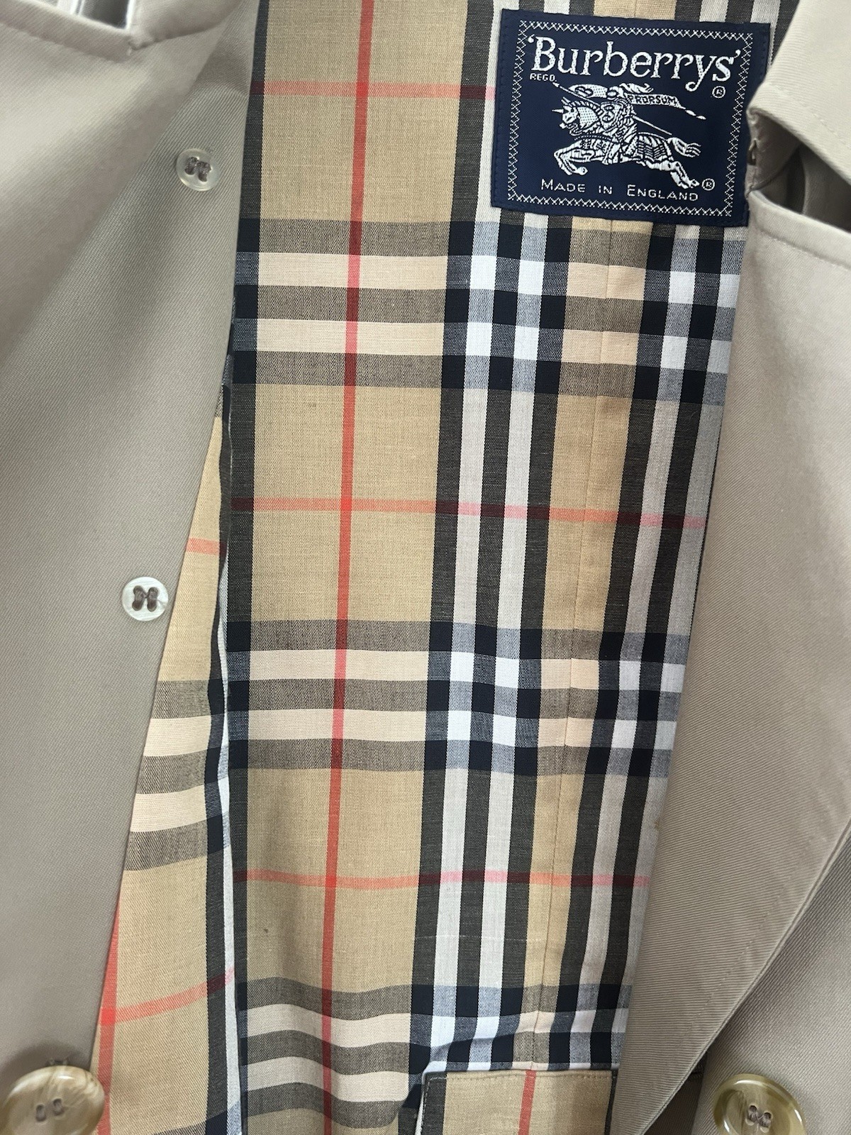 Vintage Women’s Burberry Nova Trench Coat, Size 10 Petite, Worn Twice image 4