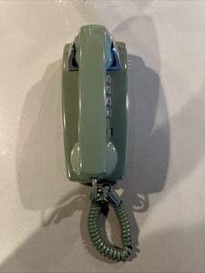 Vintage 70bAvocado Green Western Electric Bell Wall Phone Great Shape Movie Prop