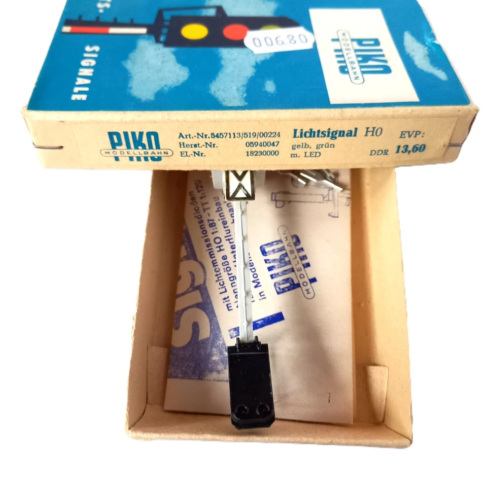 PIKO H0 - Lichtsignal LED gelb/grün H0 DDR unbenutzt OVP Modelleisenbahn