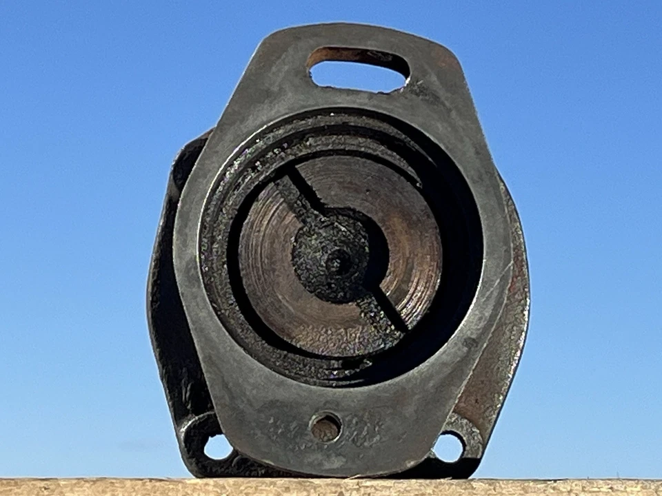 IH Farmall H Tractor Original Distributor-Magneto Drive Assembly 6237-D - Image 4 of 4