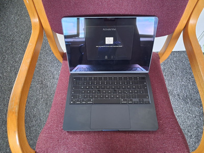 Apple MacBook Air 2022 M2 Chip, 13 Zoll, 8GB RAM, 256GB SSD 2022 grau