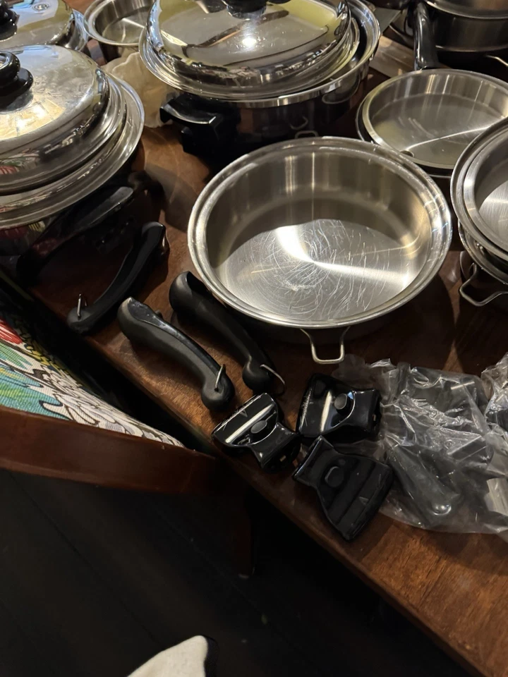 Juego de utensilios de cocina de acero inoxidable Salad Master de 28 piezas huevo contado y asas como 1 Foto 2 de 4