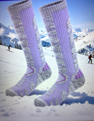 NWT Ski Socks Women Medium- 1 Pair Warm Skiing Calf Sock High Performance Winter