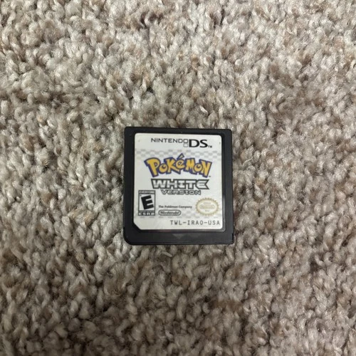 Nintendo DS Pokemon White Version Authentic Tested Game Only
