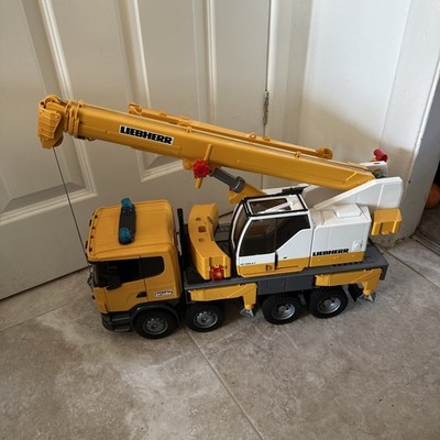 Bruder Liebherr 560R Scania LKW Spielzeug Top Zustand 