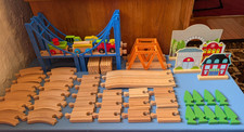 50 pc Wooden train set, magnetic cars  railroad engine  cars, bridges, track