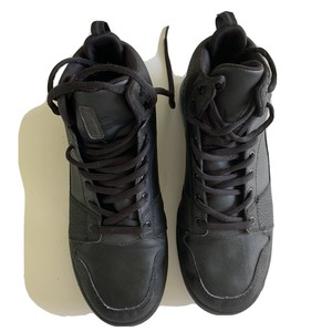slip resistant high top shoes