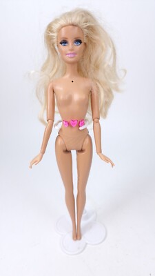 Life in the Dream House Barbie Doll With Pink Buttons Mattel Real Eyelashes 2013