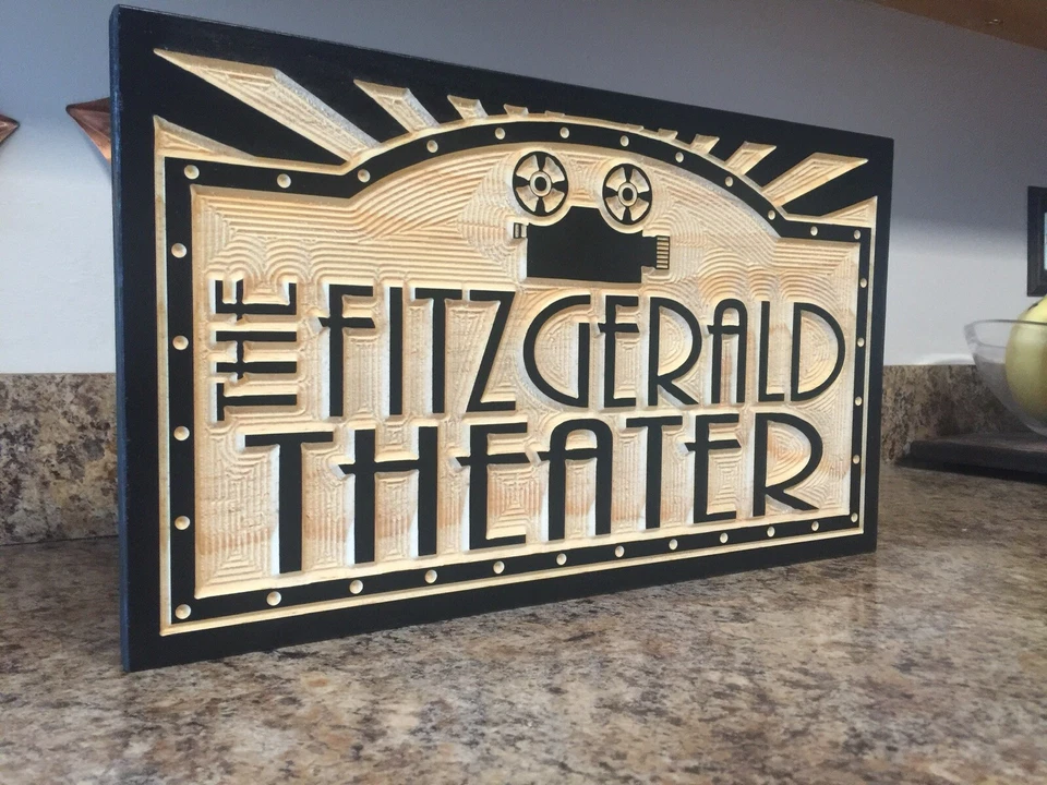 Póster de película decoración de cine en casa hombre letrero de cueva regalo personalizado decoración de sala de cine Foto 3 de 4