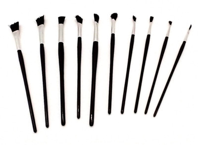 Artists Paint Brushes Lot of 10 Assorted Sizes And Shapes Vintage Unbranded