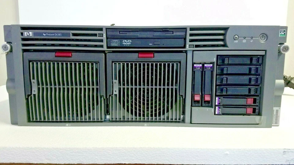 HP Proliant DL585 AMD 4x2.6GHz 24MB Ram No HDD's G1 w/ Rails and 2 Power Cables - Image 2 of 4