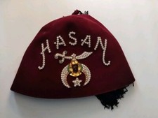 Vintage - Masonic Temple Shriners Maroon Jeweled HASAN FEZ Hat With Black Tassel
