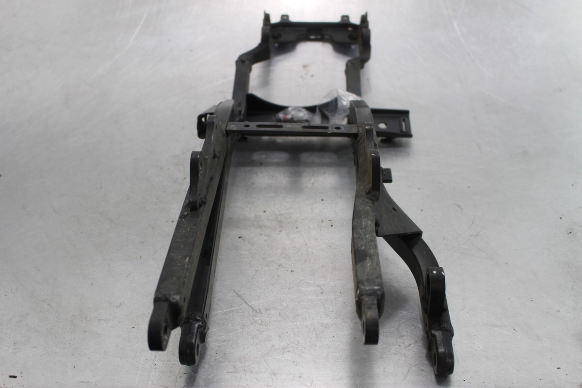 05-06 Kawasaki Ninja Zx6r 636 Rear Subframe Back Sub Frame