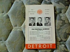 1961 DETROIT TITANS FOOTBALL MEDIA GUIDE Basketball Yearbook DAVE DEBUSSCHERE AD