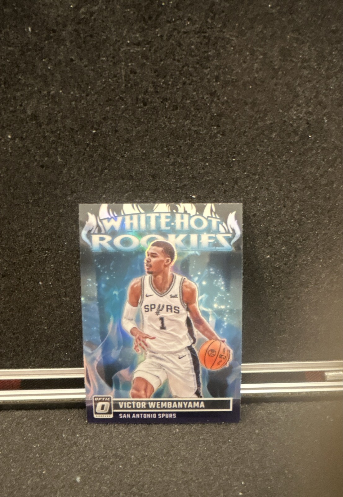 2023-24 Panini Donruss Optic - White Hot Rookies Victor Wembanyama #2 Holo(RC)