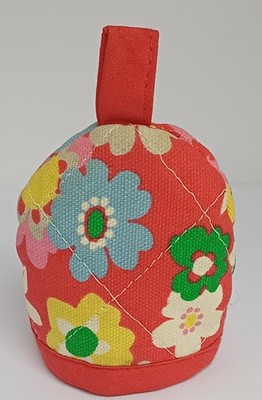 Cath Kidston Ei Cosy mit Aufhängeschlaufe Blumenmuster Baumwolle Ht 11cm Breite 8cm