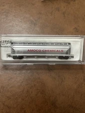 Atlas �N� Amoco Chemicals #6220 ACF 4-Bay Centerflow Hopper Car 3825 (T)