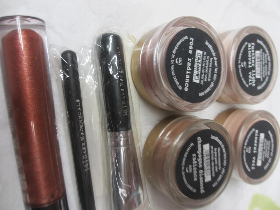Baremineral Makeup & Brushes - New/Sealed - Image 2 of 4