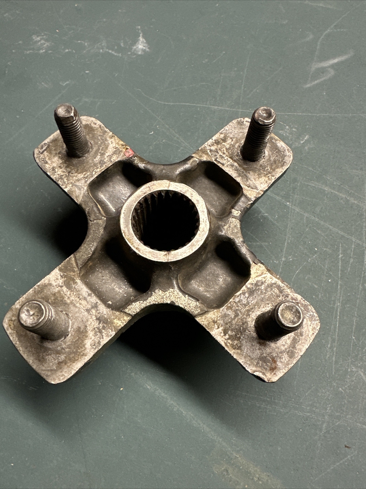 1986 1989 Honda Trx250r Trx 250r Rear Wheel Hub Axle Lug OEM eBay