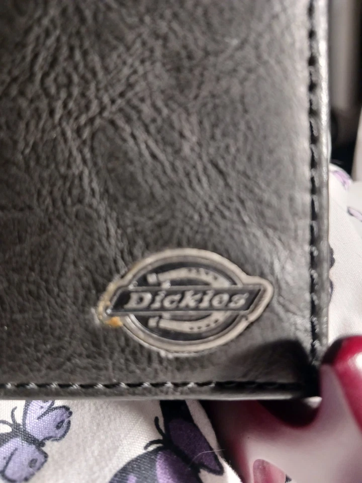 Cartera Dickie negra para hombre Foto 2 de 4