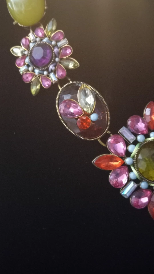 Collar DE COLECCIÓN Betsey Johnson St Barts Rosa Rojo Carnaval Estrás Declaración Foto 4 de 4