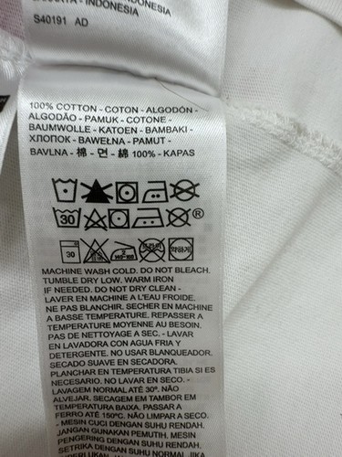 T-shirt ragazzo Levi's bianca logo bambino taglia S/P/CH girocollo normale - Foto 9 di 9