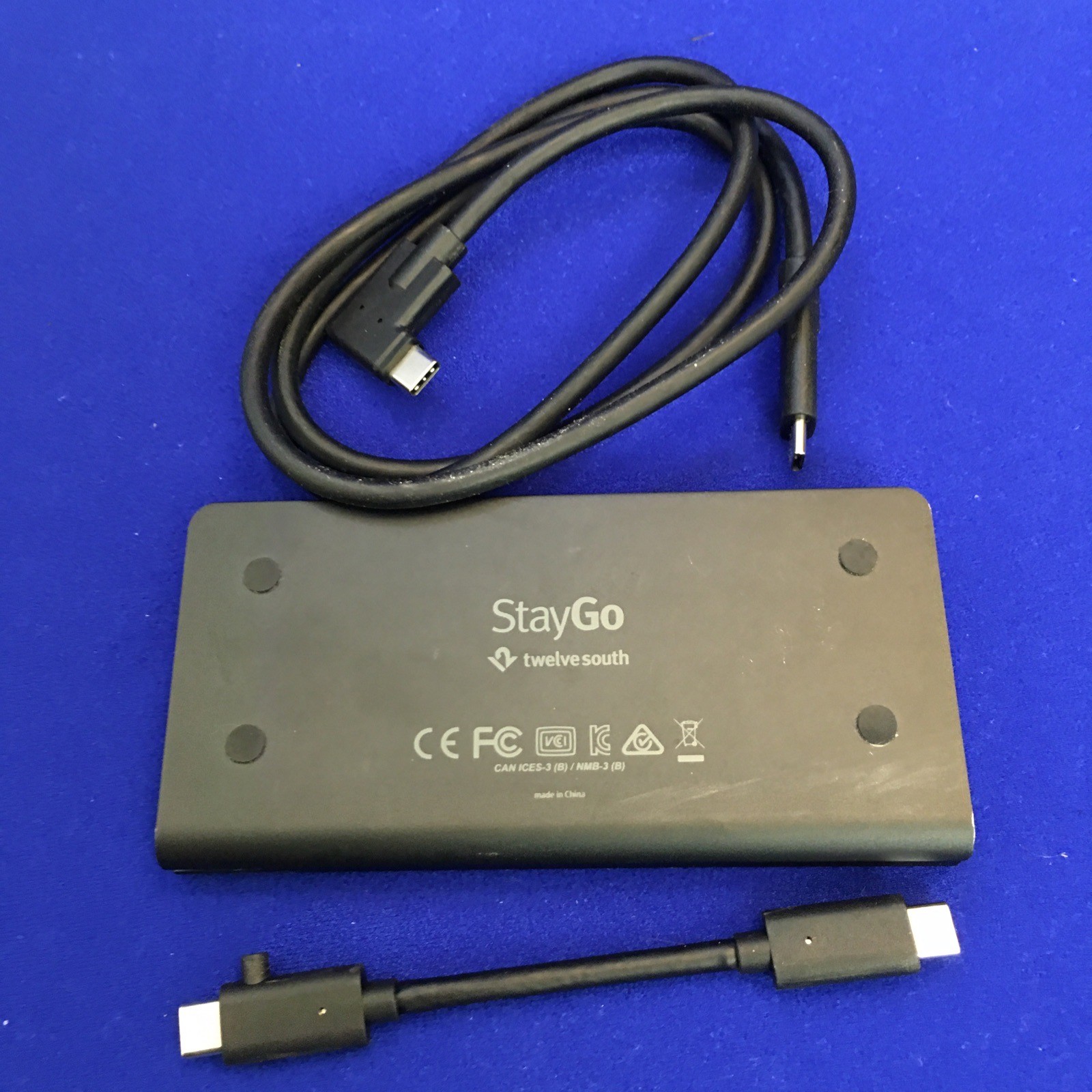 Twelve South StayGo Hub USB-C cablato USB 3.2 Gen 1 per Apple MacBook nero 232676 foto 4