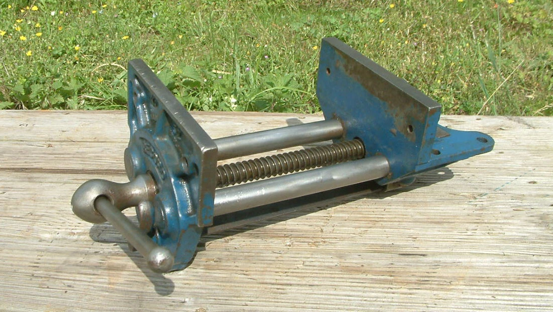 RECORD No 52 Carpenters Bench Vice 180mm 7in Jaws 210mm 8.25in Opening